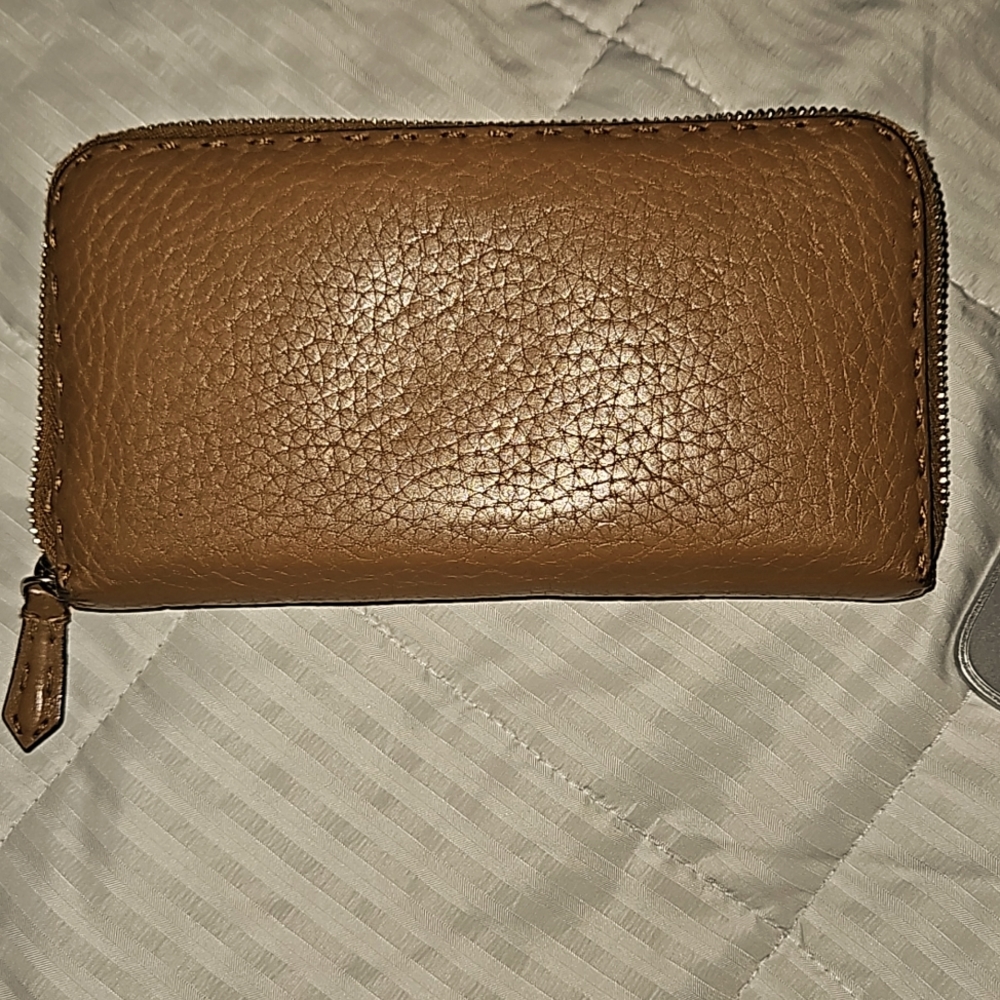 Fendi leather zippy wallet